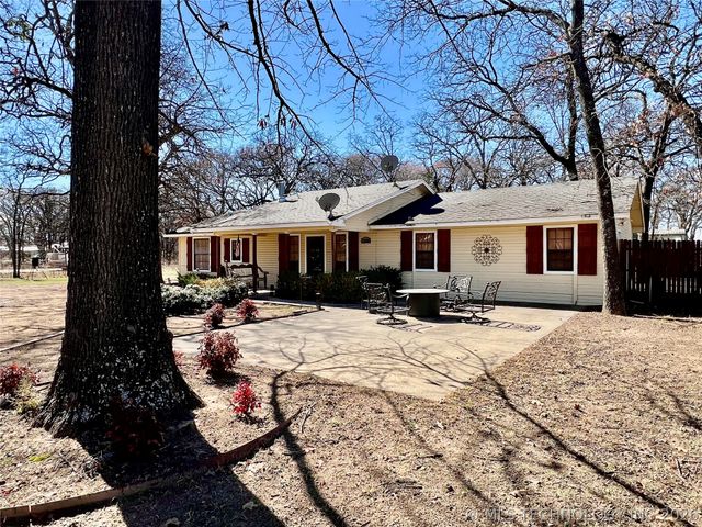 12326 Scott Drive, Kingston, OK 73439