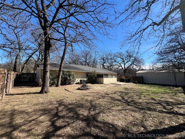 12326 Scott Drive, Kingston, OK 73439