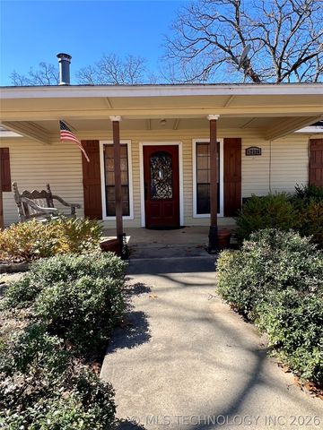 12326 Scott Drive, Kingston, OK 73439