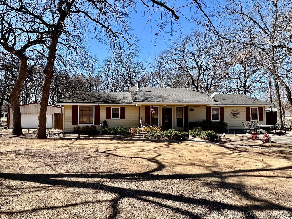 12326 Scott Drive, Kingston, OK 73439