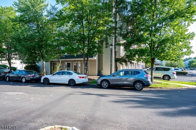 202 Prestwick Way, Edison Twp., NJ 08820