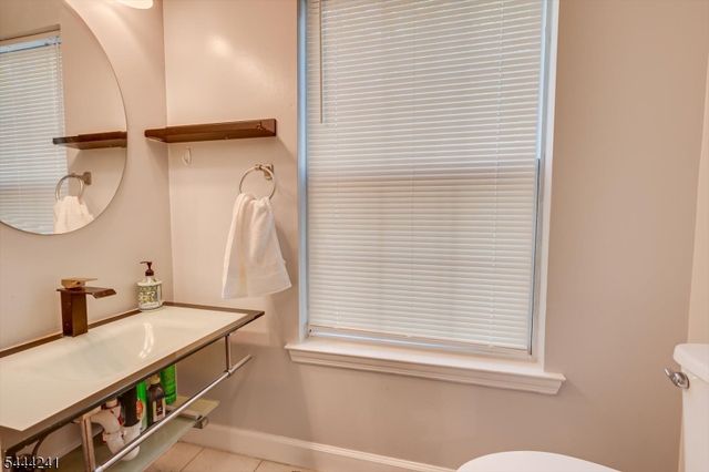 202 Prestwick Way, Edison Twp., NJ 08820
