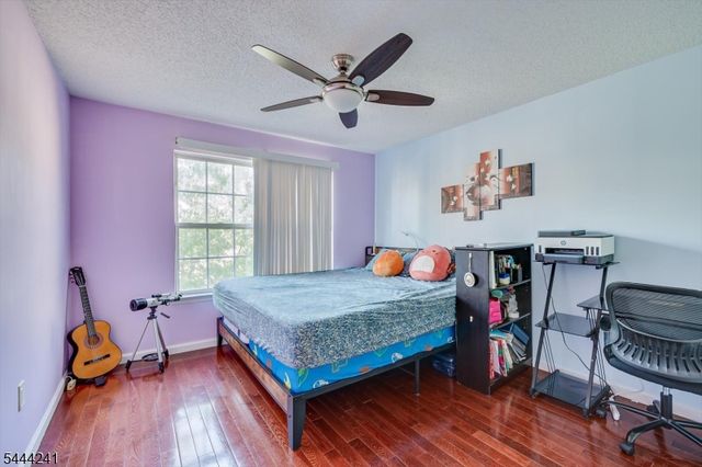202 Prestwick Way, Edison Twp., NJ 08820
