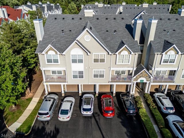 202 Prestwick Way, Edison Twp., NJ 08820