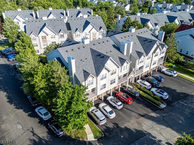 202 Prestwick Way, Edison Twp., NJ 08820