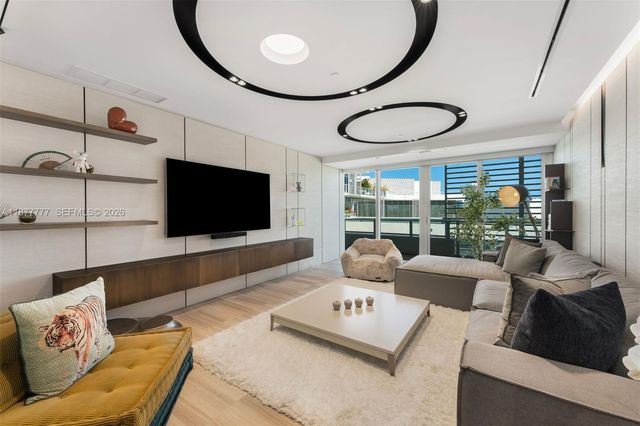 4701 N Meridian Avenue 512, Miami Beach, FL 33140