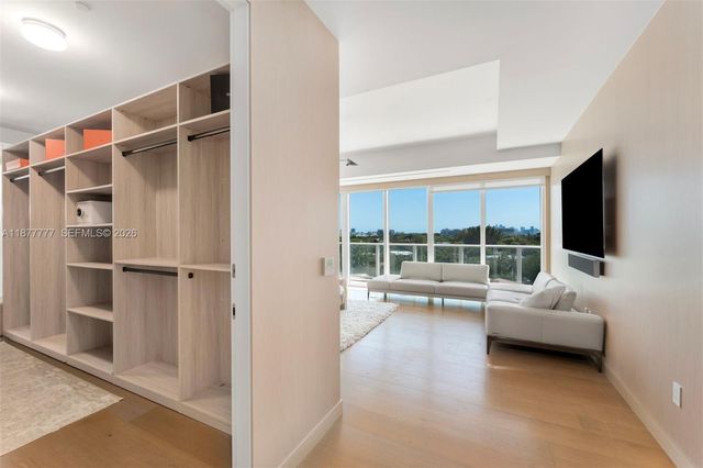 4701 N Meridian Avenue 512, Miami Beach, FL 33140