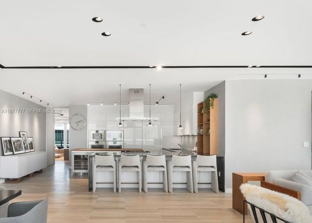 4701 N Meridian Avenue 512, Miami Beach, FL 33140
