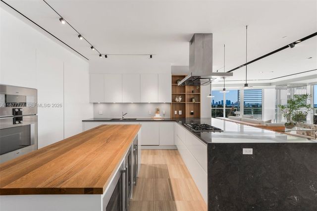 4701 N Meridian Avenue 512, Miami Beach, FL 33140