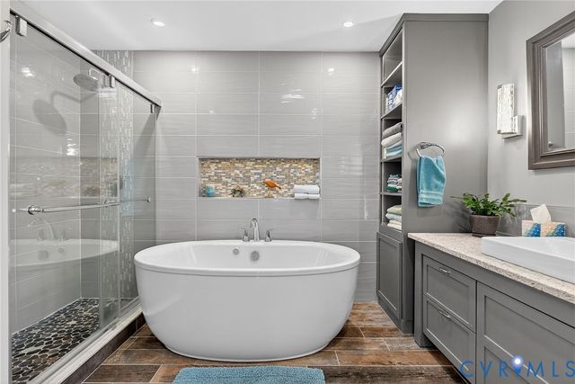 13518 Heathbrook Rd, Midlothian, VA 23112