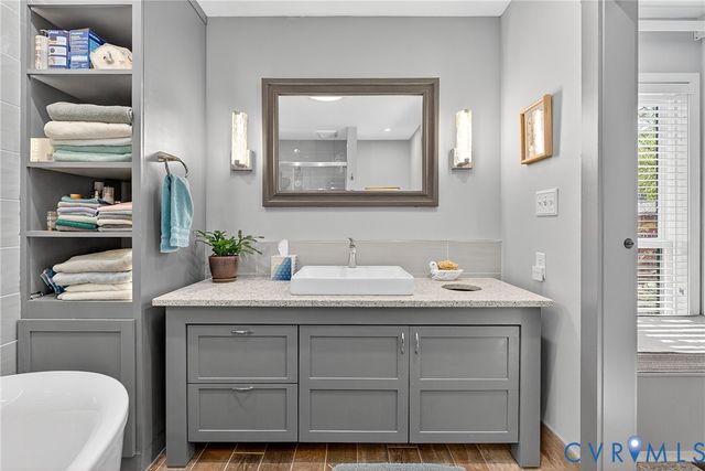 13518 Heathbrook Rd, Midlothian, VA 23112