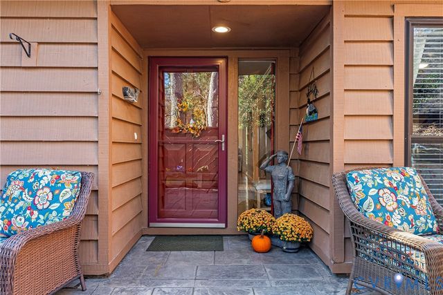 13518 Heathbrook Rd, Midlothian, VA 23112