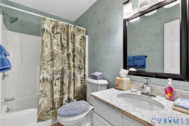 13518 Heathbrook Rd, Midlothian, VA 23112