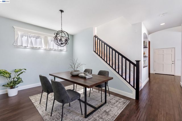 3009 Perry Ln, Tracy, CA 95377