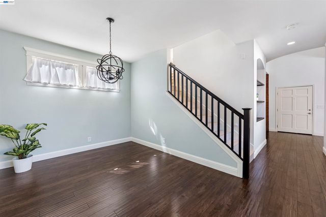 3009 Perry Ln, Tracy, CA 95377