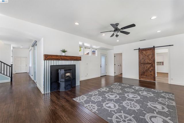 3009 Perry Ln, Tracy, CA 95377