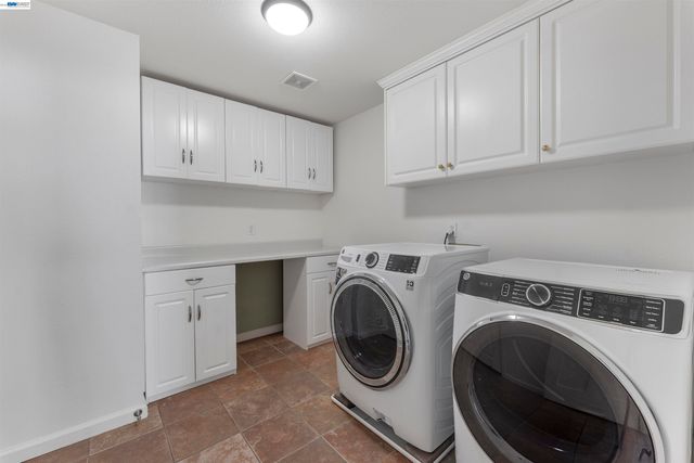 3009 Perry Ln, Tracy, CA 95377