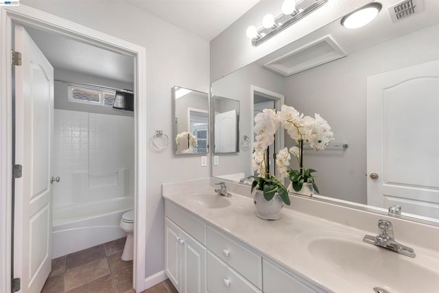3009 Perry Ln, Tracy, CA 95377