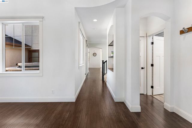3009 Perry Ln, Tracy, CA 95377