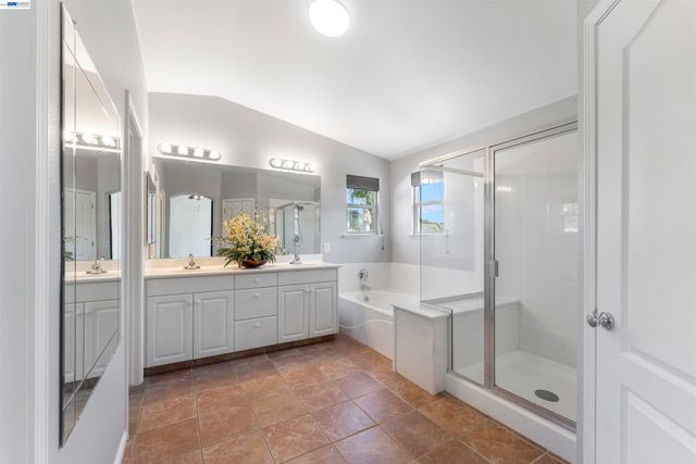3009 Perry Ln, Tracy, CA 95377