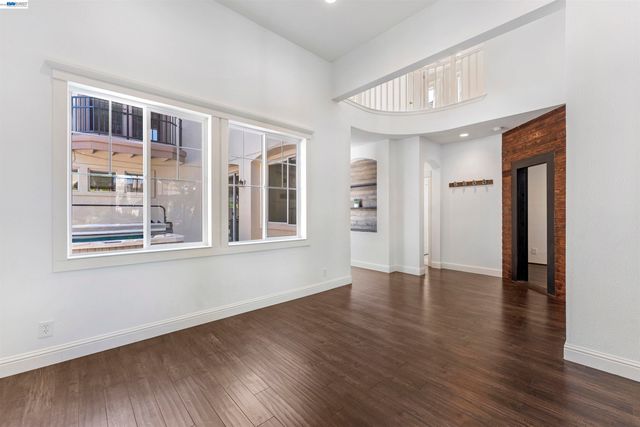 3009 Perry Ln, Tracy, CA 95377
