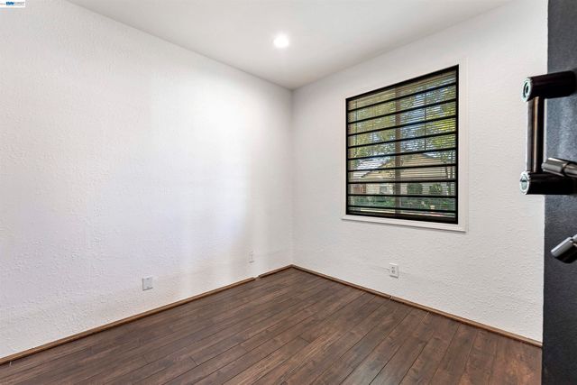 3009 Perry Ln, Tracy, CA 95377