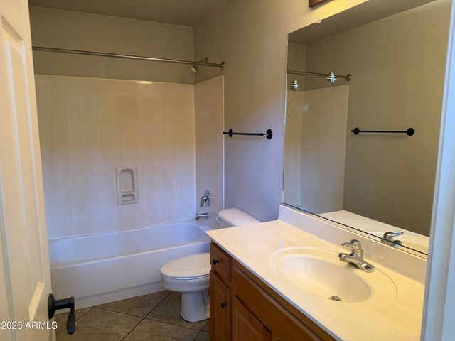 2813 E RUNAWAY BAY Place, Chandler, AZ 85249