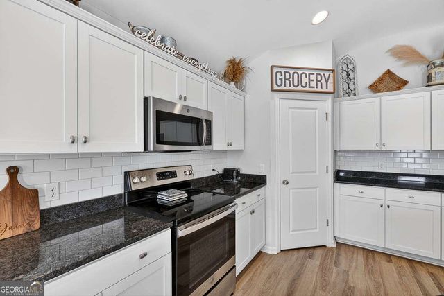 225 Roswell Drive E, Brunswick, GA 31525