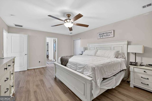 225 Roswell Drive E, Brunswick, GA 31525