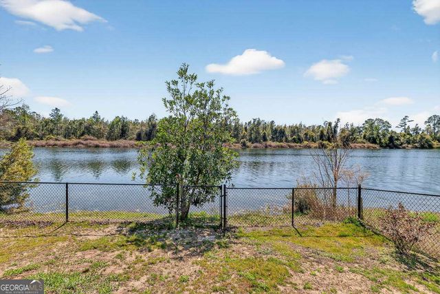 225 Roswell Drive E, Brunswick, GA 31525