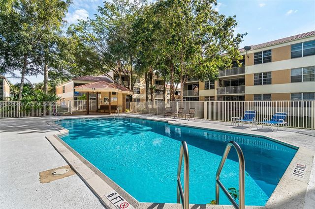 8302 NW 24th St 8302, Coral Springs, FL 33065