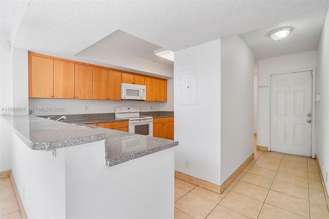 8302 NW 24th St 8302, Coral Springs, FL 33065