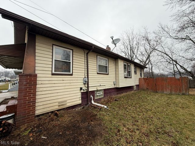 845 Concord Avenue, Akron, OH 44306