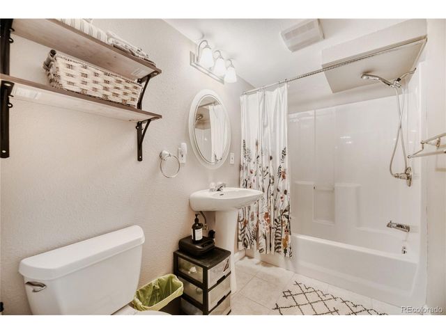 6200 E Jamison Cir S, Centennial, CO 80112