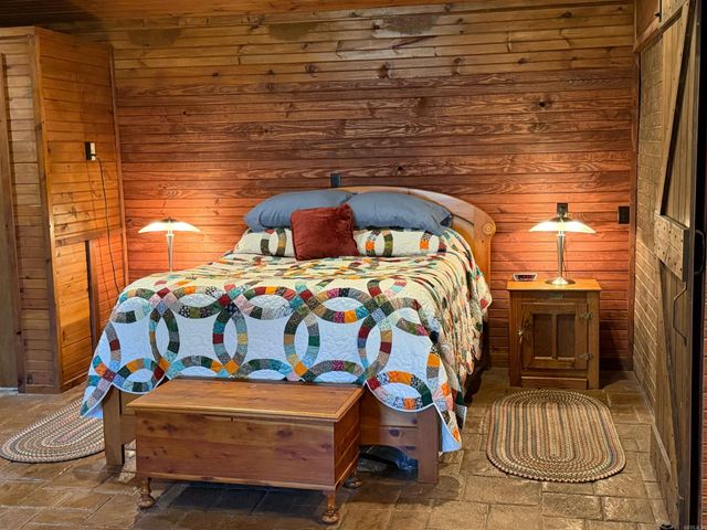 812 Pitard Loop, Mountain View, AR 72560