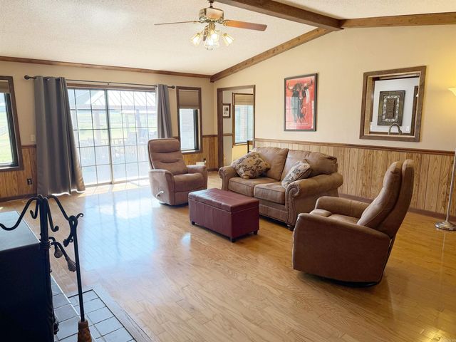 812 Pitard Loop, Mountain View, AR 72560