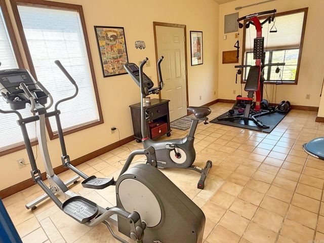 812 Pitard Loop, Mountain View, AR 72560