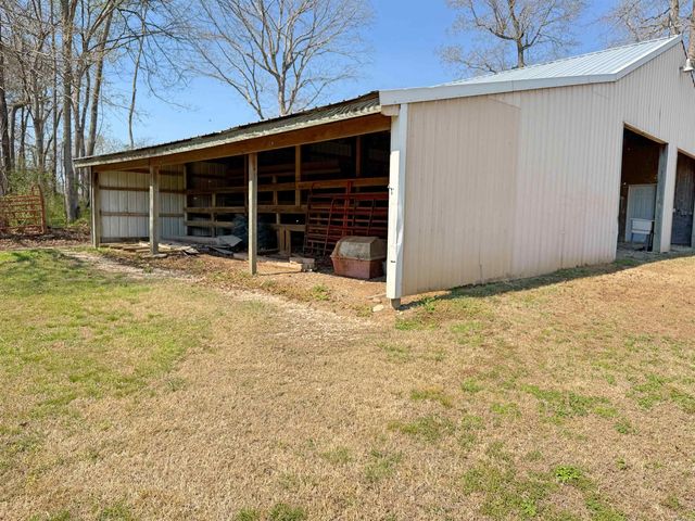 812 Pitard Loop, Mountain View, AR 72560