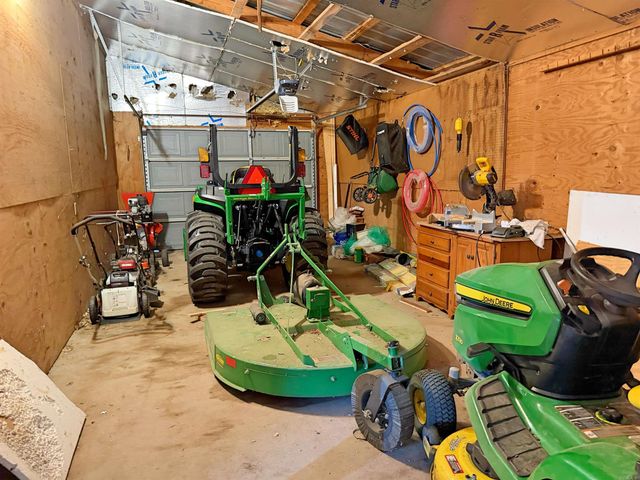 812 Pitard Loop, Mountain View, AR 72560