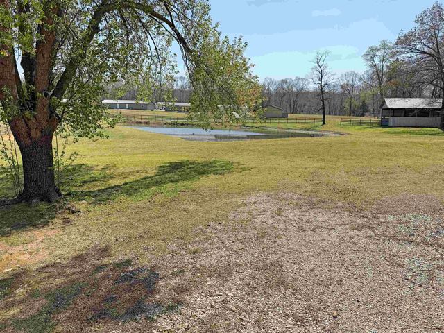 812 Pitard Loop, Mountain View, AR 72560