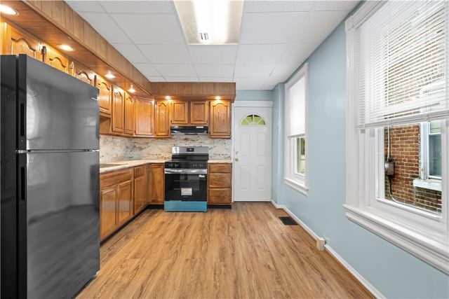 180 Chew Street, Allentown City, PA 18102