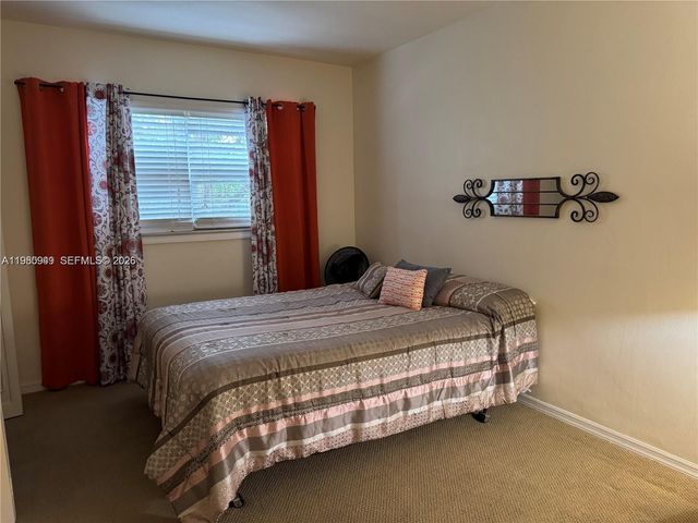 100 SE 6th Avenue 207, Pompano Beach, FL 33060