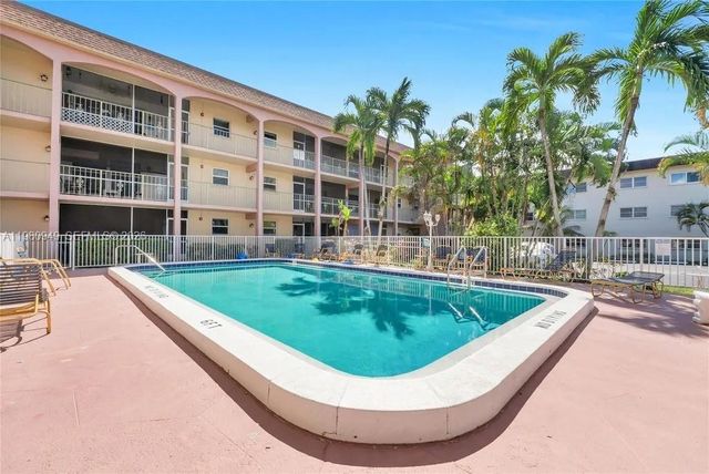 100 SE 6th Avenue 207, Pompano Beach, FL 33060