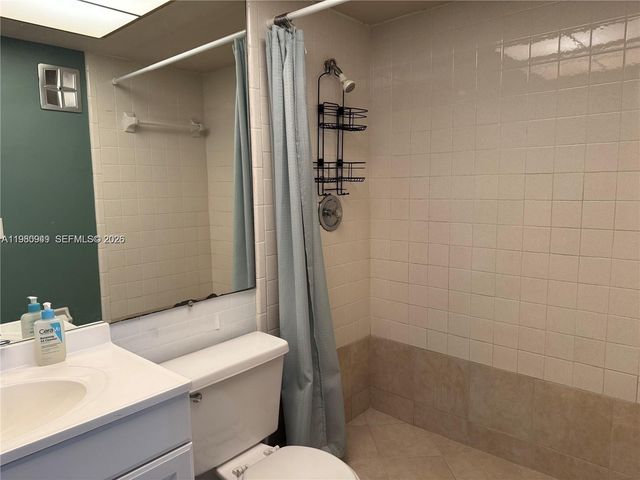 100 SE 6th Avenue 207, Pompano Beach, FL 33060