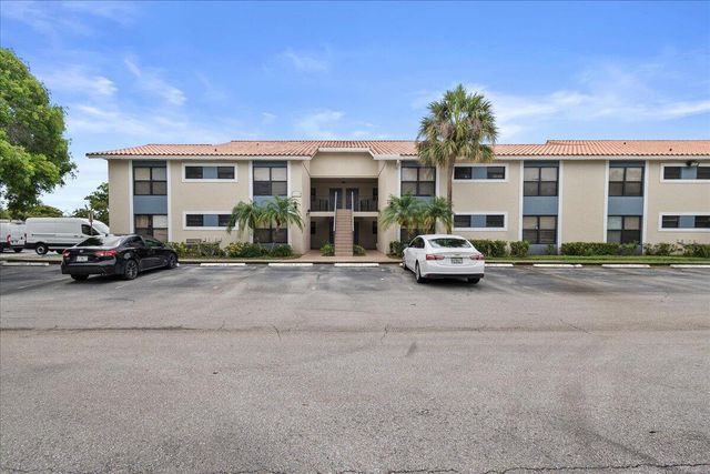 1524 Lake Crystal Drive F, Royal Palm Beach, FL 33411