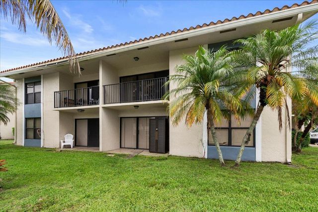1524 Lake Crystal Drive F, Royal Palm Beach, FL 33411