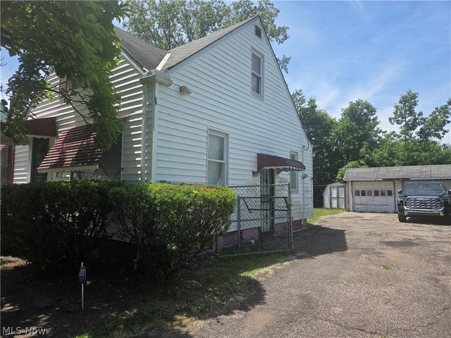 3942 East 188 Street, Cleveland, OH 44122
