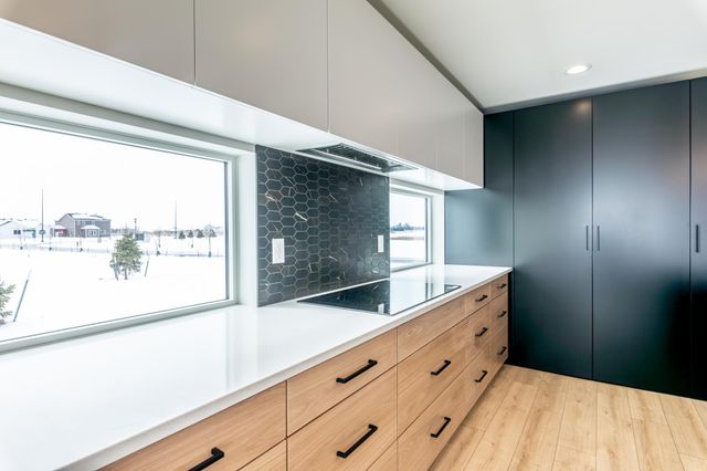 8030 59 Street S, Horace, ND 58047