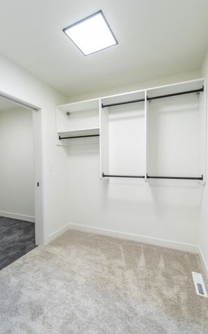 8030 59 Street S, Horace, ND 58047