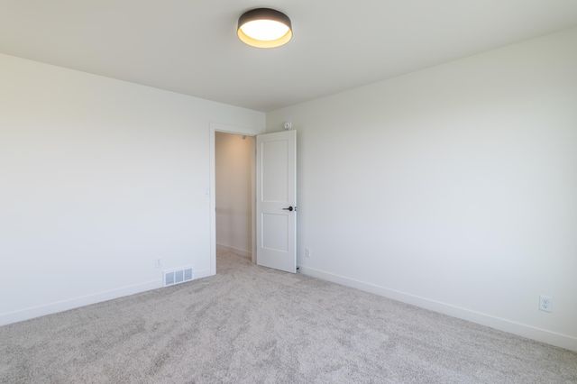 8030 59 Street S, Horace, ND 58047